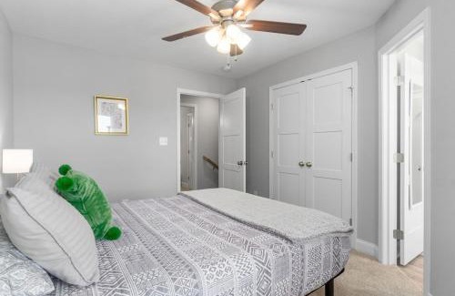 Clarksville Apartment | Pet Friendly Condo Steps from Downtown Clarksville