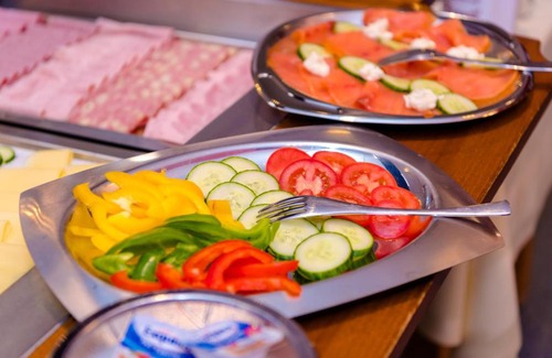 Judenburg Hotel | Welcoming 1a Hotel Steiner: Pet-Friendly & Family-Oriented