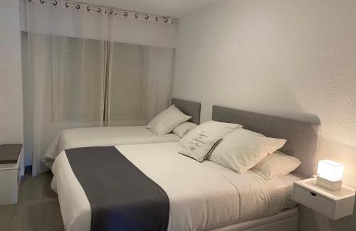 Cullera Apartment | Oceanfront Getaway with Pool - Guest Rated 9.5/10