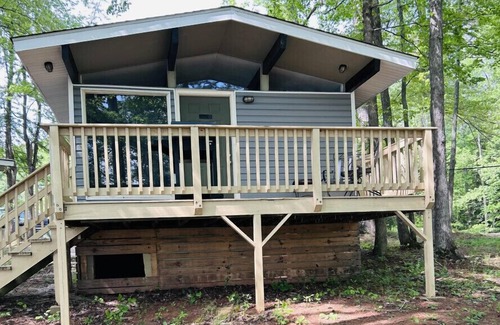 LaGrange Cabin | Tranquil Lakepoint Cabin #4: Nature, Fishing & Privacy