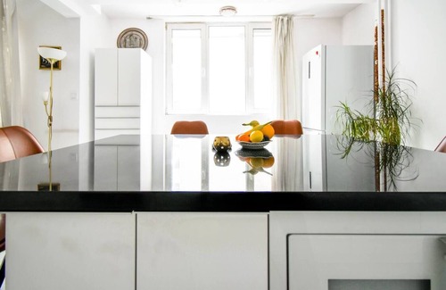 Sofia City Center Apartment | Cozy 1BDR Retreat on Quiet Street, near Vitoshka Area