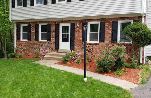 Dale City House | Cozy 1-Bedroom Apartment with Private Gym for Your Stay