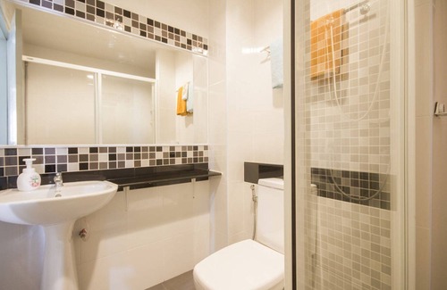 Bang Sue Condo | Cozy 1-Bed Condo with Free WiFi near MRT Bangsue