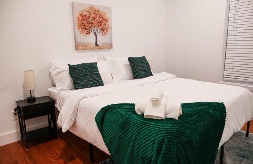 Corn Hill House | Cozy Retreat with Kitchen, Wi-Fi, and Pet-Friendly Options