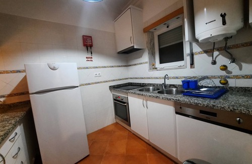 Lagos Apartment | Cozy 1-Bedroom Apartment with Pool Near Meia Praia Beach