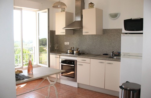 Biot Apartment | Sea View 1-Bedroom Flat with Terrace & Top Guest Rating