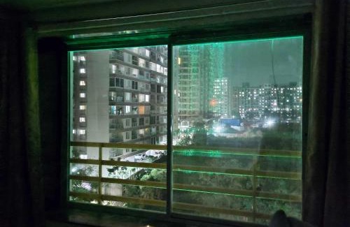 Pimpri - Chinchwad Apartment | 1BHK #401 Feel At Home Netflix & High Speed Net Self Service Apartment