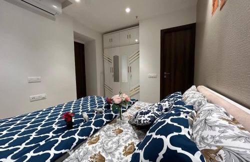 Hiranandani Gardens Apartment | Comfortable 1BHK Stay in Hiranandani Powai - SKY HOMES