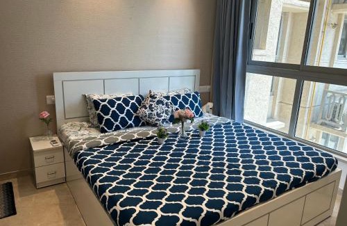 Hiranandani Gardens Apartment | Cozy 1BHK Sky Homes in Hiranandani Powai - Pet Friendly