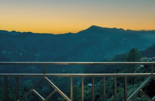 Shimla House | 1BHK | Mountain-View | Humble Homestay | 8km Mall