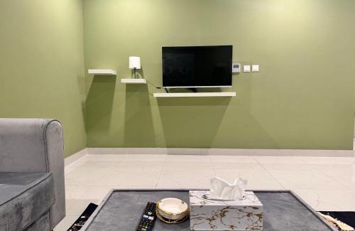 Al Ghubrah Ash Shamaliyyah Apartment | 1bhk on beach