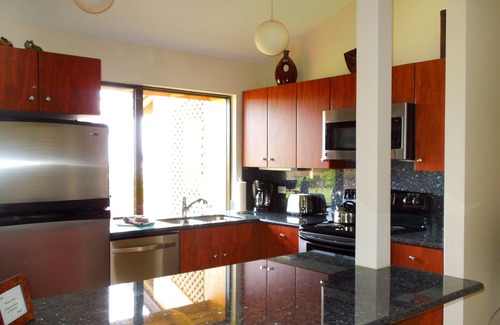 Wailea Condo | Gorgeous Condo Steps From Mokapu Beach with Ocean Views