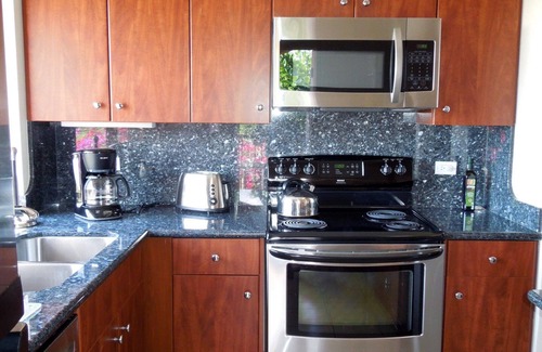 Wailea Condo | Gorgeous Condo Steps From Mokapu Beach with Ocean Views
