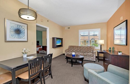Florida Central Atlantic Coast Apartment | Family-Friendly 1BR Hotel-Apt with Pool & Arcade near Disney