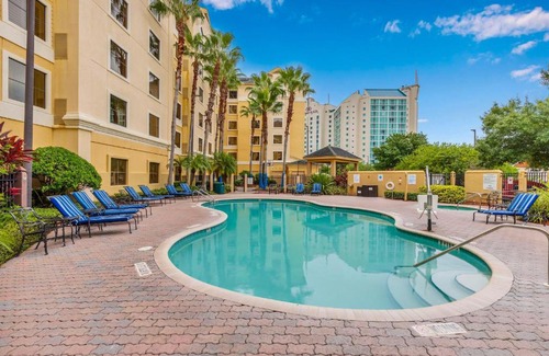 Florida Central Atlantic Coast Apartment | Family-Friendly 1BR Hotel-Apt with Pool & Arcade near Disney