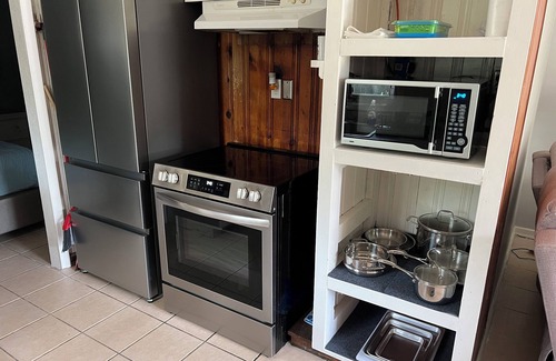 Albany House | 1br Albany Tiny House with WiFi, AC