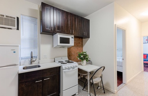 East Harlem Apartment | Cozy 1BR Apartment with Spa Near Park, Rated 9.6/10