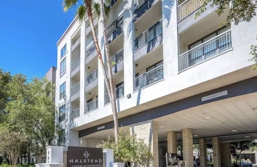 Willow Meadows/Willowbend Area Apartment | Relaxing 1BR Apt by NRG with Pool and Spa in Uptown