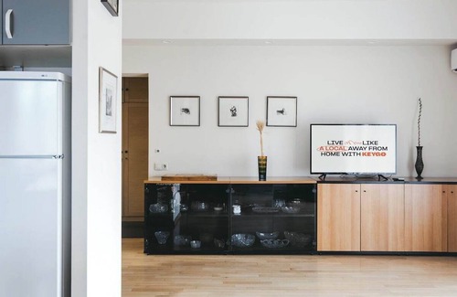 Kentron Apartment | Central 1BR Apartment near Matenadaran - Family Friendly Stay