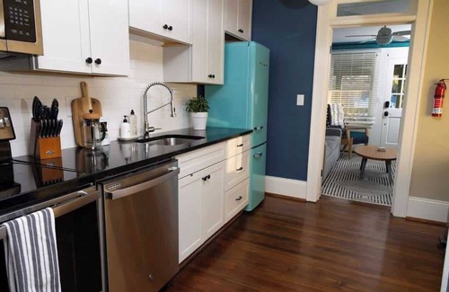 Roanoke House | Unforgettable Stays at The Winona House - 10/10 Rated!