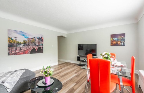 Hamilton Apartment | Cozy 1BR Apartment with King Bed & Netflix Near Downtown
