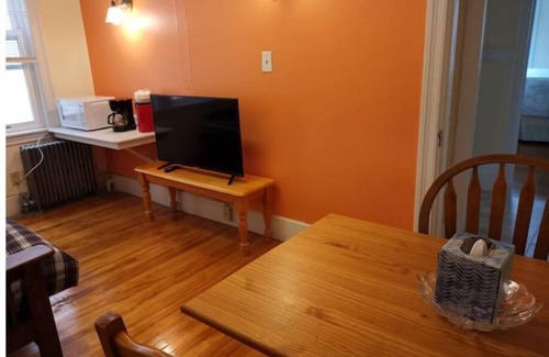 Worcester Apartment | Convenient 1BR Apt Near MCPHS, WPI & St Vincent Hospital