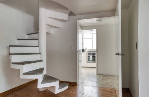 Colonia Cuauhtemoc Apartment | 1BR Artist Den By Luis Barragan