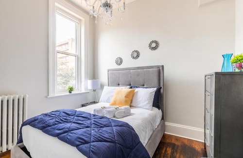 Hamilton Apartment | Stylish 1BR Boutique Apartment in Prime Downtown Location