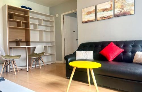 Phra Khanong Nuea Apartment | Comfortable 1 Bedroom Condo Near BTS with Fiber Wifi