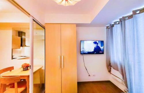 Don Bosco Apartment | Modern 1BR Condotel Azure Urban Resort with Pool Access