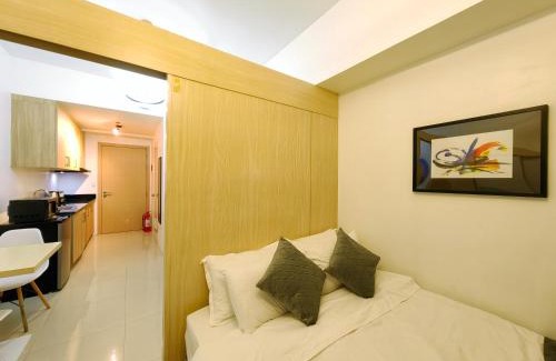 Barangka Ilaya Apartment | Inviting 1BR Condotel with Balcony at SM Light Residences