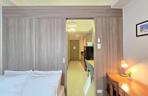 Quiapo Apartment | 1BR Condotel with Balcony at FAME Residences #FM63