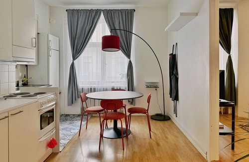Kamppi Apartment | 1BR Demure Design Urban Living Space