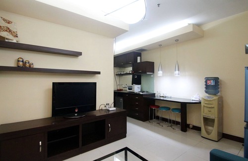 Jakarta Apartment | Discover 1BR Jakarta Residence: Pool, Spa & Hot Tub Access