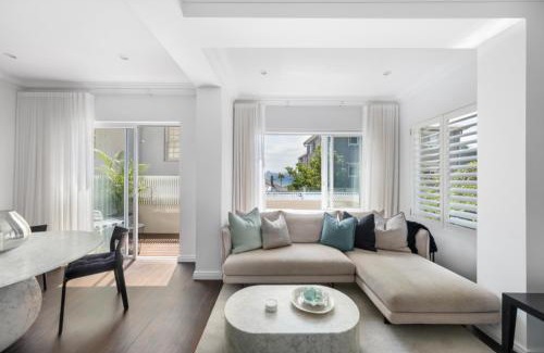 Rose Bay Apartment | Harbourside Retreat with Ocean View and Hot Tub Amenities