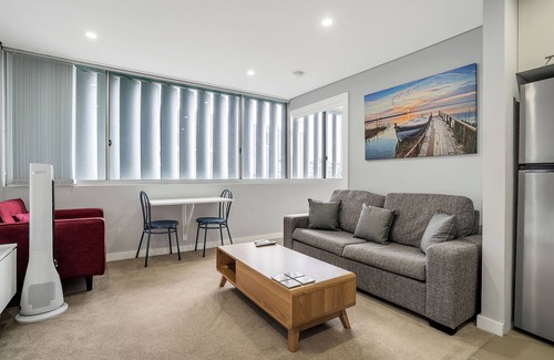Manly Apartment | Cozy 1BR Unit with Ocean View in Manly's Heart