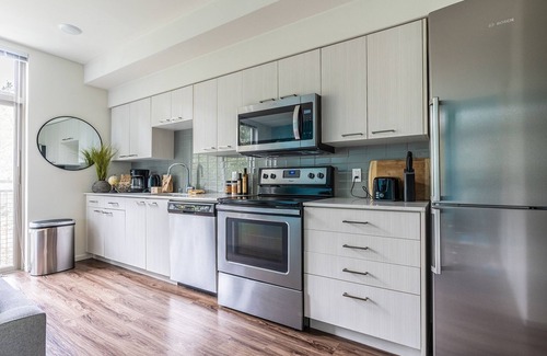 Mercer Island Apartment | Top-Rated Sophari 1BR Suites with Family-Friendly Amenities
