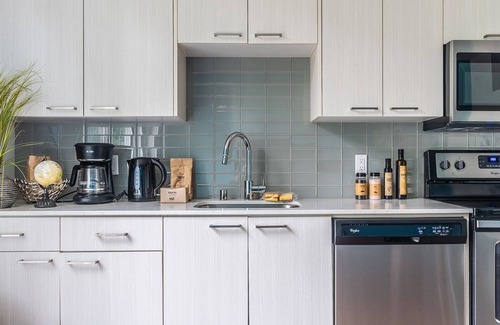 Mercer Island Apartment | Top-Rated Sophari 1BR Suites with Family-Friendly Amenities
