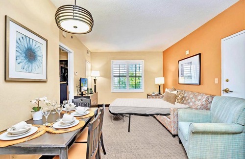 Florida Central Atlantic Coast Apartment | Cozy 1BR with Two Queen Beds - Pool & Hot Tub Near Disney
