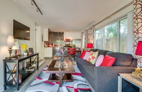 Coral Ridge Apartment | Top-Rated 1BR with Private Deck & Family-Friendly Amenities