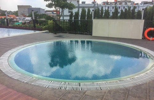 Cikarang Apartment | Cozy 1BR Oasis Apartment in Cikarang with Pool & Kitchen