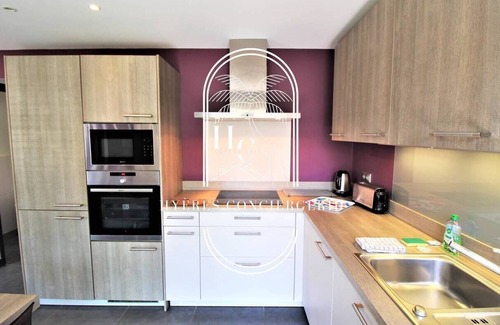 Le Pradet Apartment | Cozy 3-Room Hotel Near the Ocean with Free WiFi