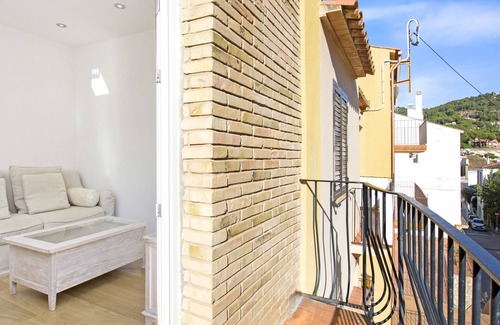 Llafranc Apartment | Renovated Apartment Steps from Llafranc Beach with Ocean View