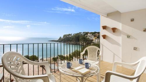Llafranc Apartment | Family-Friendly Getaway at 1Prun01 Llafranc - Rated 8.1/10
