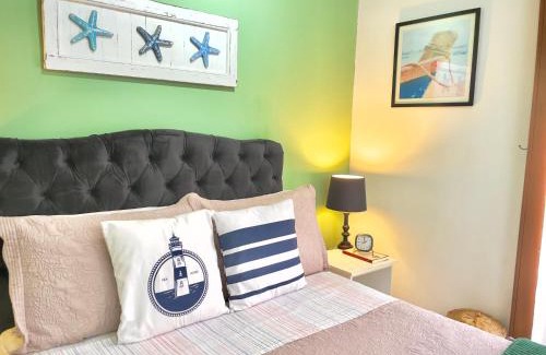 Downtown Buzios House | Cozy Ocean View Room for 2 in Búzios - Guest Rated 10/10