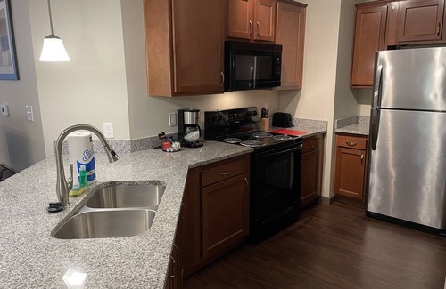 Miamisburg Apartment | 1st floor 1 bed. Walk to shopping, dining and entertainment at Austin Landing!