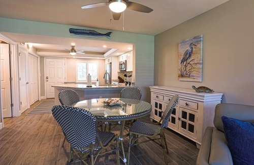 Sanibel Condo | Beachfront 2 Bed Retreat with Pool & Top Guest Ratings