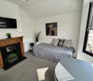 Kessingland Apartment | Pet-Friendly 1st Floor Flat in Mews with High Ratings