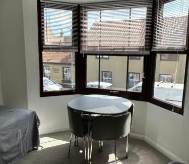 Kessingland Apartment | Pet-Friendly 1st Floor Flat in Mews with High Ratings