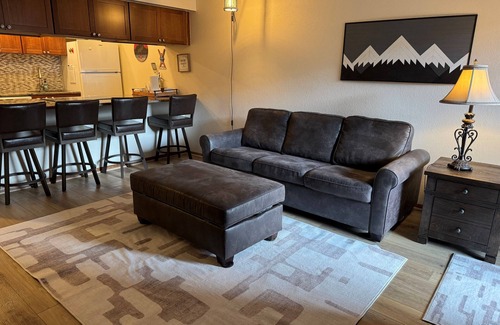 Frisco Condo | Mountain View Retreat: Pool, Hot Tubs & Ski Access